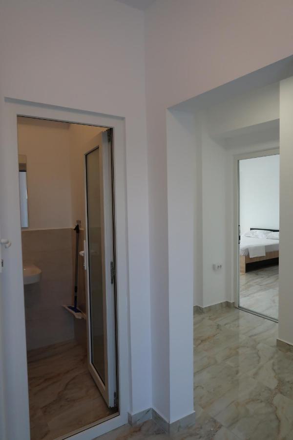 Home Space Two Navodari Exterior photo